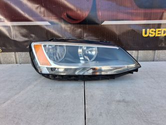 2011 2012 2013 2014 2015 2016 VOLKSWAGEN JETTA HEADLIGHT HEADLAMP HALOGEN RIGHT SIDE USED AFTERMARKET