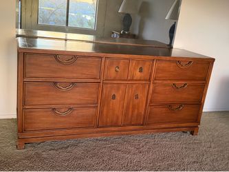 4 Piece Solid Wood MCM Bedroom Set With Dresser, Chest, & 2 nightstands