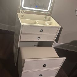 Make Up Vanity
