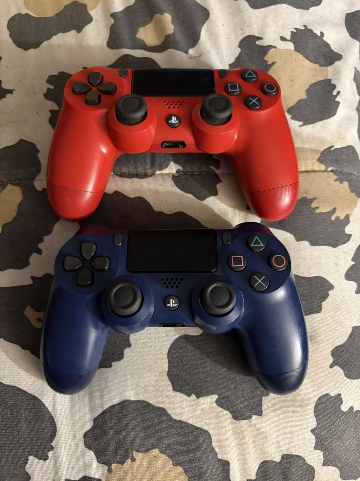 PS4 Controllers