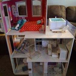 Lot Of Rainbow High Dolls and Accessories 