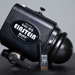 Paul c buff Einstein 640w/s Strobe 