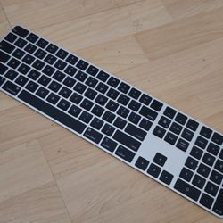 Apple Magic keyboard W/ Touch Id