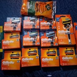 14 Pack Assorted Gillette Fusion Razor And Cartridges  New As Pictured 