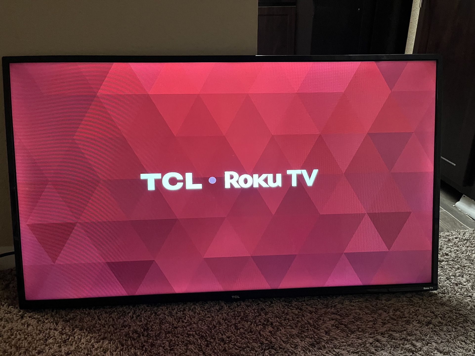 TCL ROKU TV