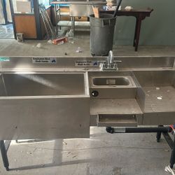 Bar Sink With Attachments. 