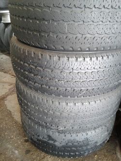 Tire LT285/60R20 firestone