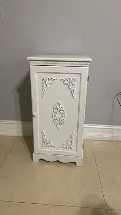 Small White Caninet