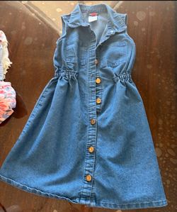 Girls dresses