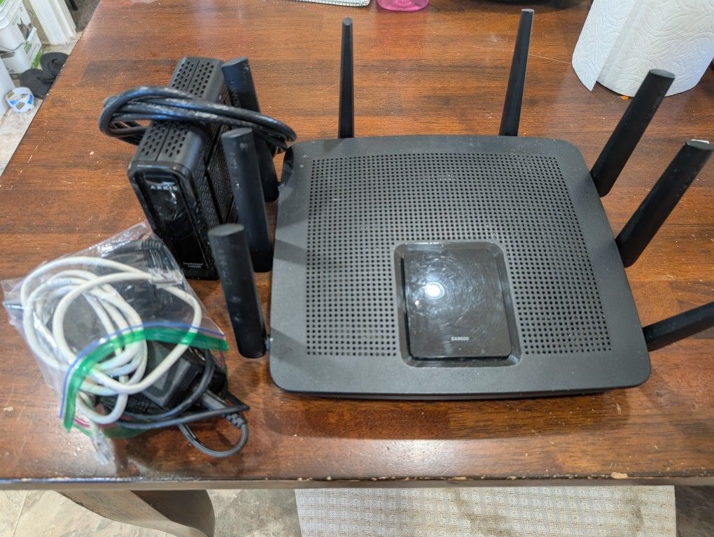 High Range Router And Modem With Cords