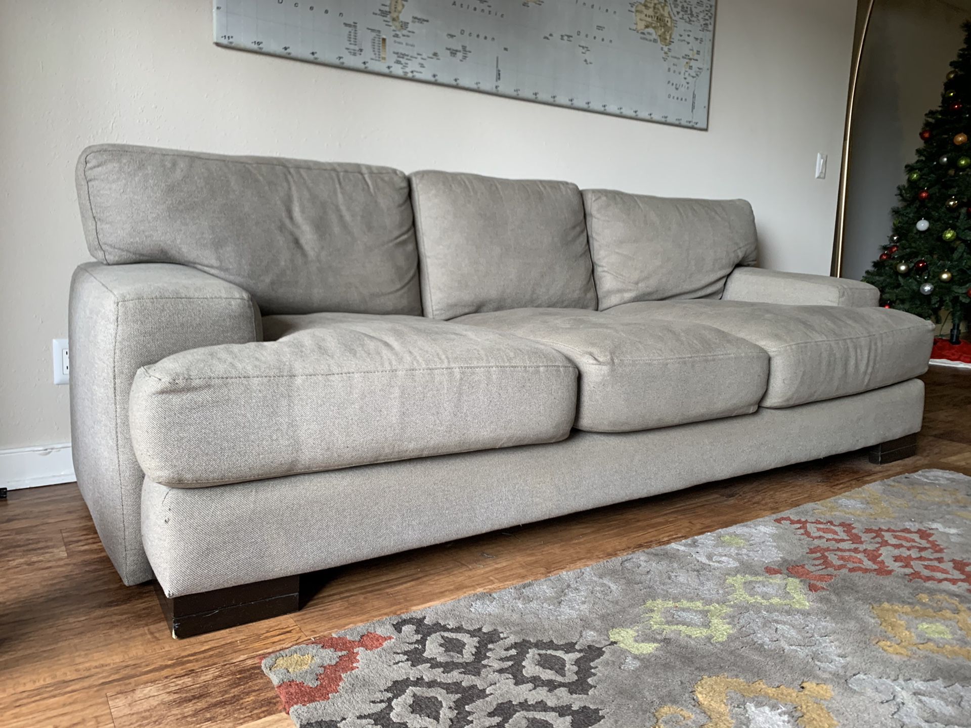 Living spaces couch $100