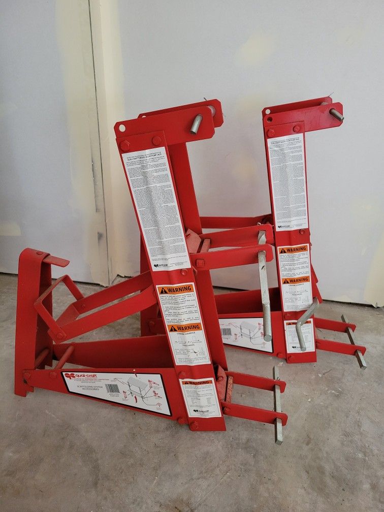 Qual Craft Red Steel Pump Jack