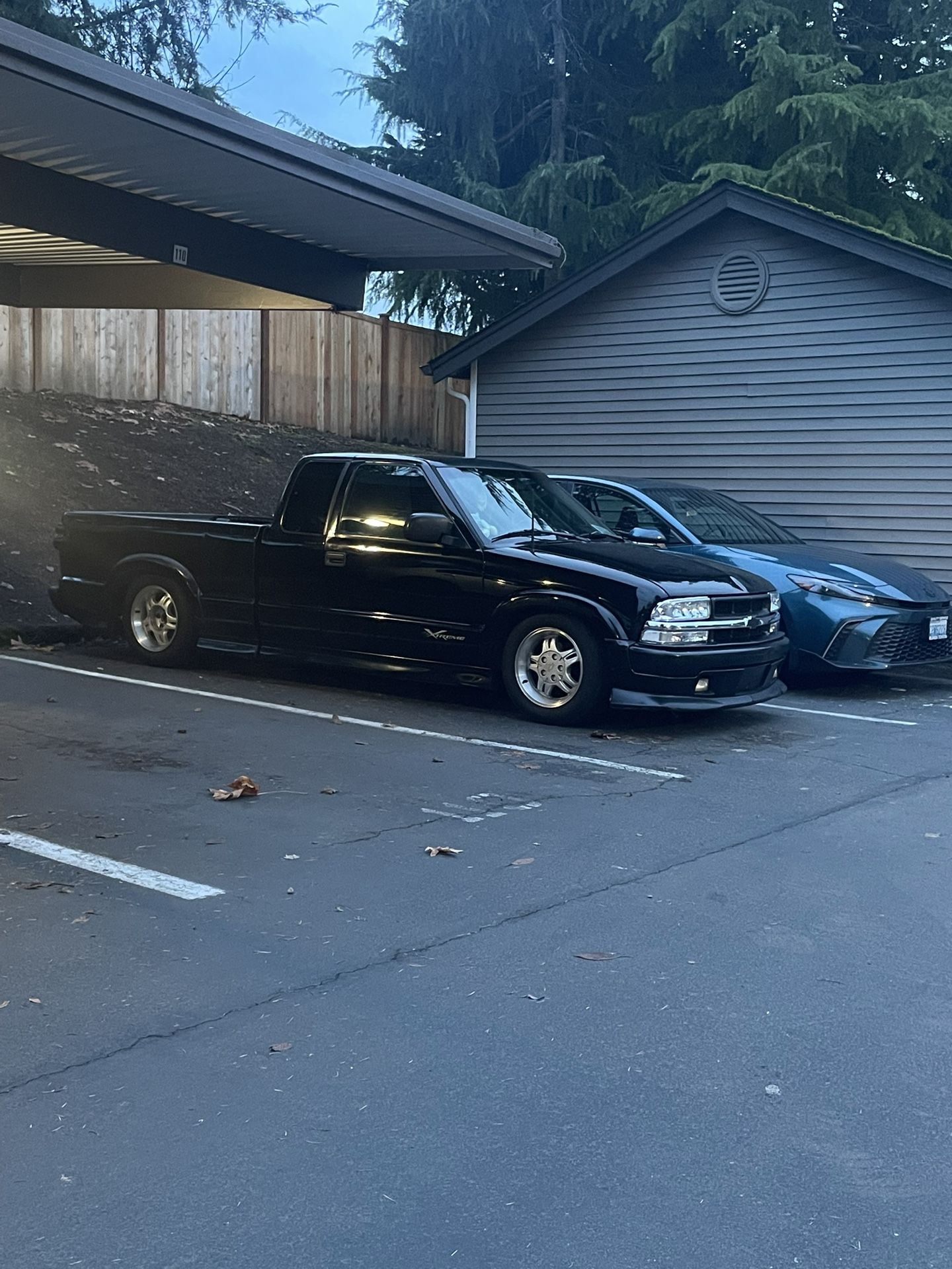 2000 Chevrolet S-10 for Sale in Renton, WA - OfferUp