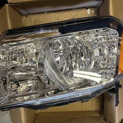 LA Zona Auto Parts 09 10 and 11 Honda Pilot Left Driver Side Headlight Luz Izquierda Chofer Conductor