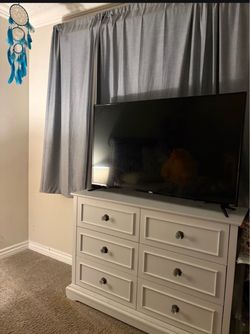 50’ inch Roku Tv Onn -$150 OBO