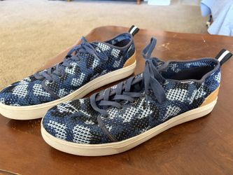 TOMS Sneakers - Men’s 12