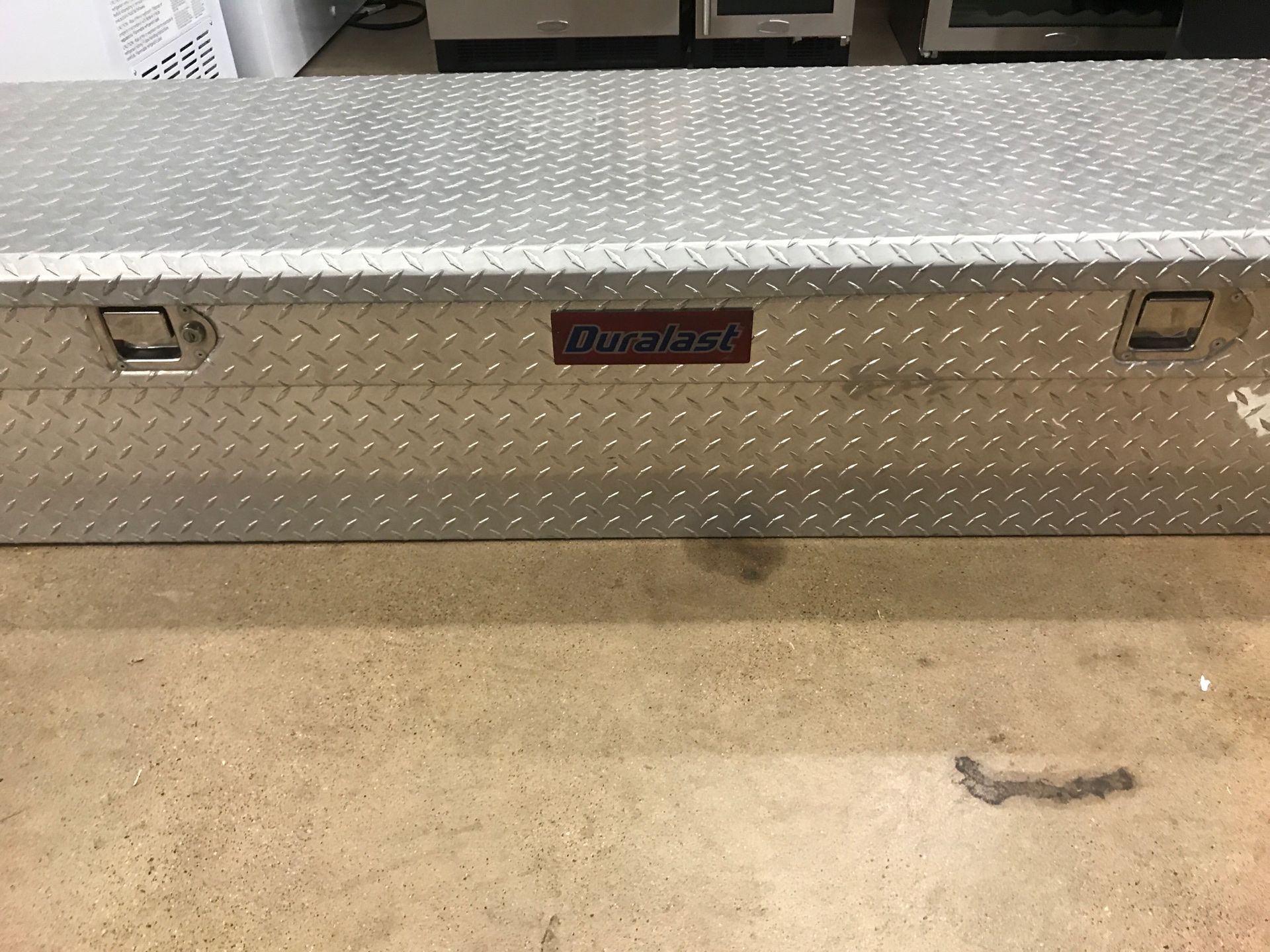 Duralast truck tool box 38010030 Clearance