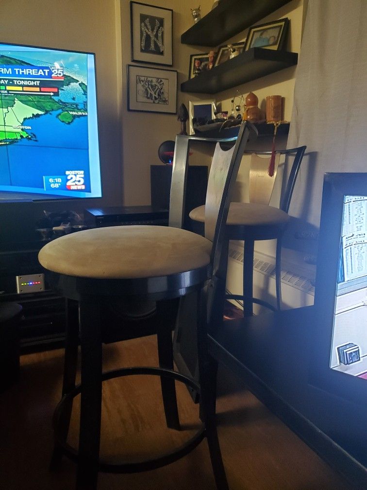 Jordan's Bar Stools