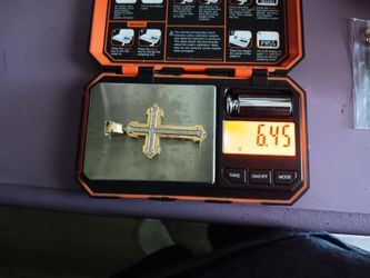 10k gold cross with natural diamonds