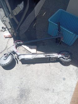 Electric scooter