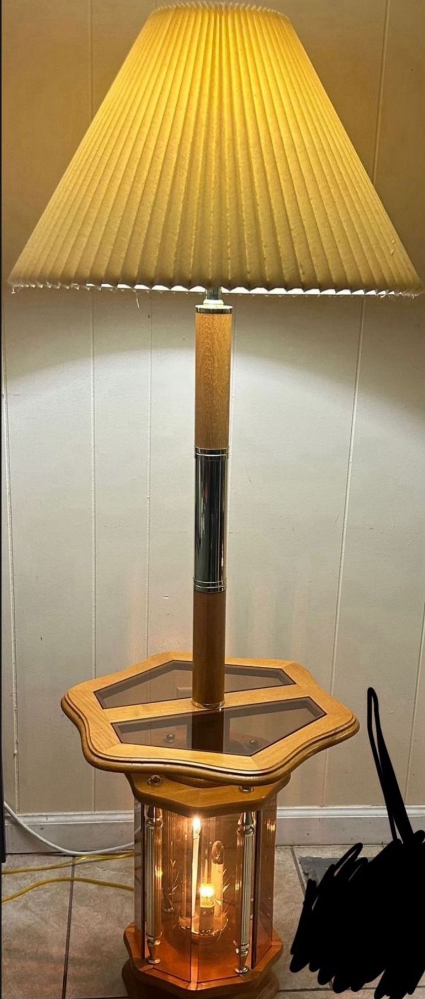 Nightstand With Lamp 