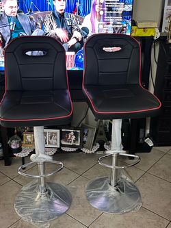 2 bar Stools