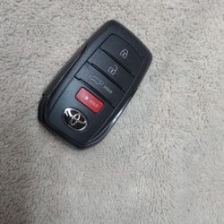 2024 Toyota Venza Remote Transmitter Keyfob Key Fob 