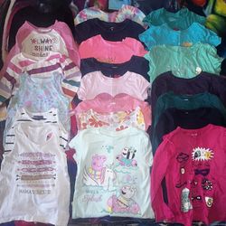 Girl clothes 3t-4t couple 5ts but look small