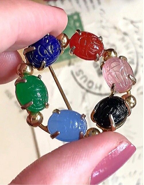Multicolor Jade Craved In Egyptian Scarabee Brooch