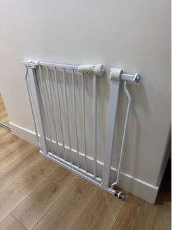 Baby gate