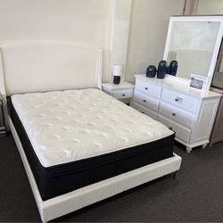 Queen bedroom set