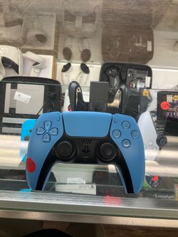 PS5 Starlight blue controller