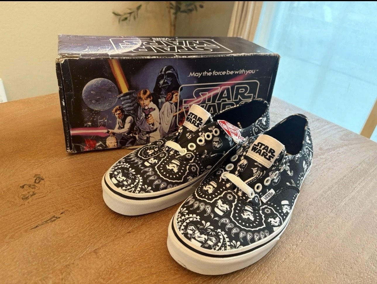 Vans Authentic Star Wars StormTrooper Bandana Black White Mens 8 (2014) Rare