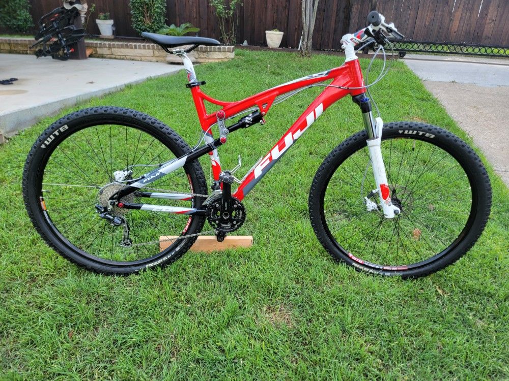 Fuji Outland 3.0 29er