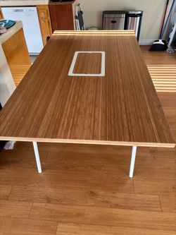 IKEA Användbar Conference Desk