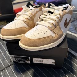 Jordan 1 Low Men Size 10.5