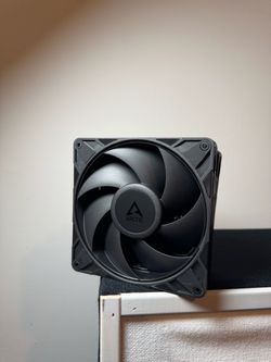 6 x Arctic P14 Pro PST fans