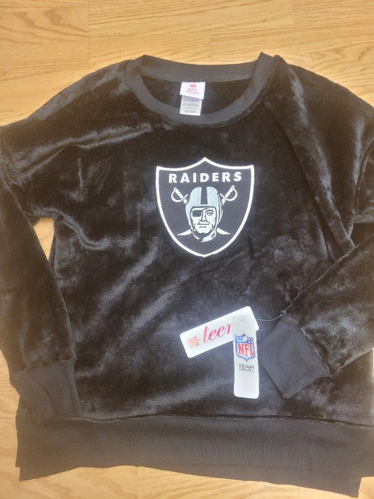 Brand New Women's Raiders Plush Top