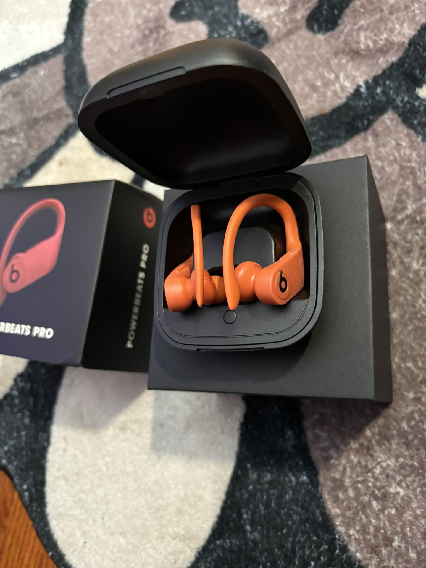 Red Powerbeat Pros