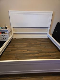 King size bed