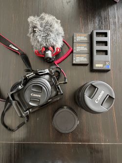 Canon R50 Bundle
