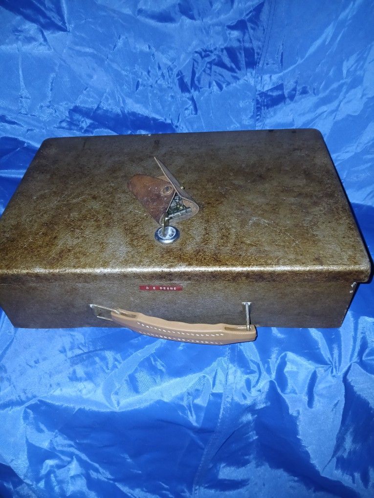 Lock Box Fire Proof W/ Keys