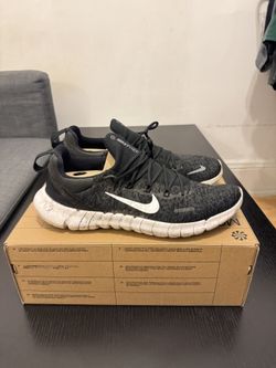 Nike Free RB 5.0 Black / White Size 10.5