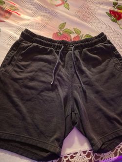 H&M shorts large