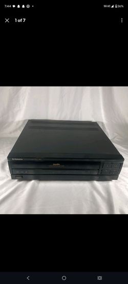 Pioneer CLD-980 LaserDisc Player with Movie Lot