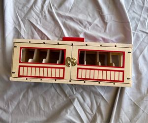 Melissa and Doug show horse wood stable