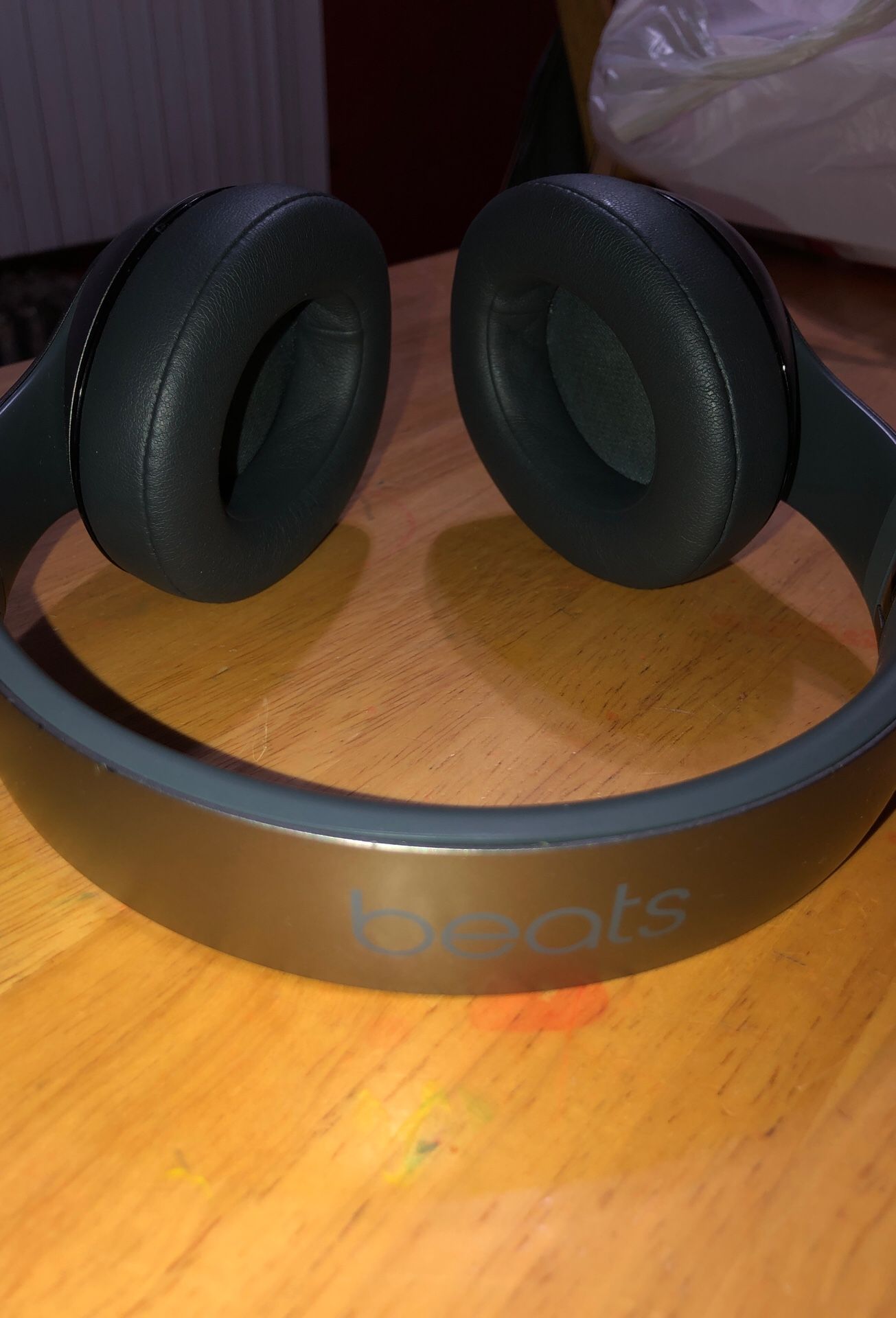 Beats by Dre wireless studio 2