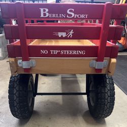 Berlin Sport Red wagon