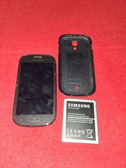 Vintage Samsung Android Smartphone with Battery