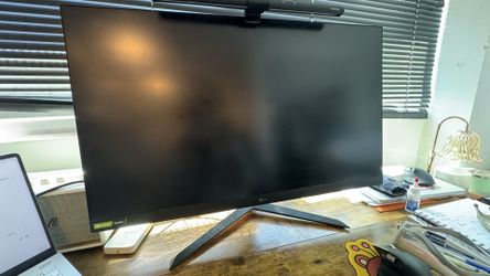 LG UltraGear 32” QHD 1440p Gaming Monitor - 120Hz / FreeSync